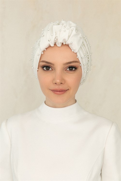 İncili Hazır Bone — House of Zarif