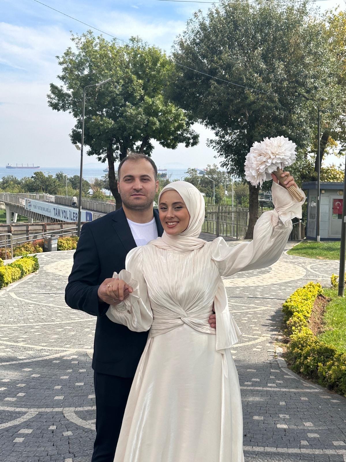 Pakize Özer · Charlotte — House of Zarif