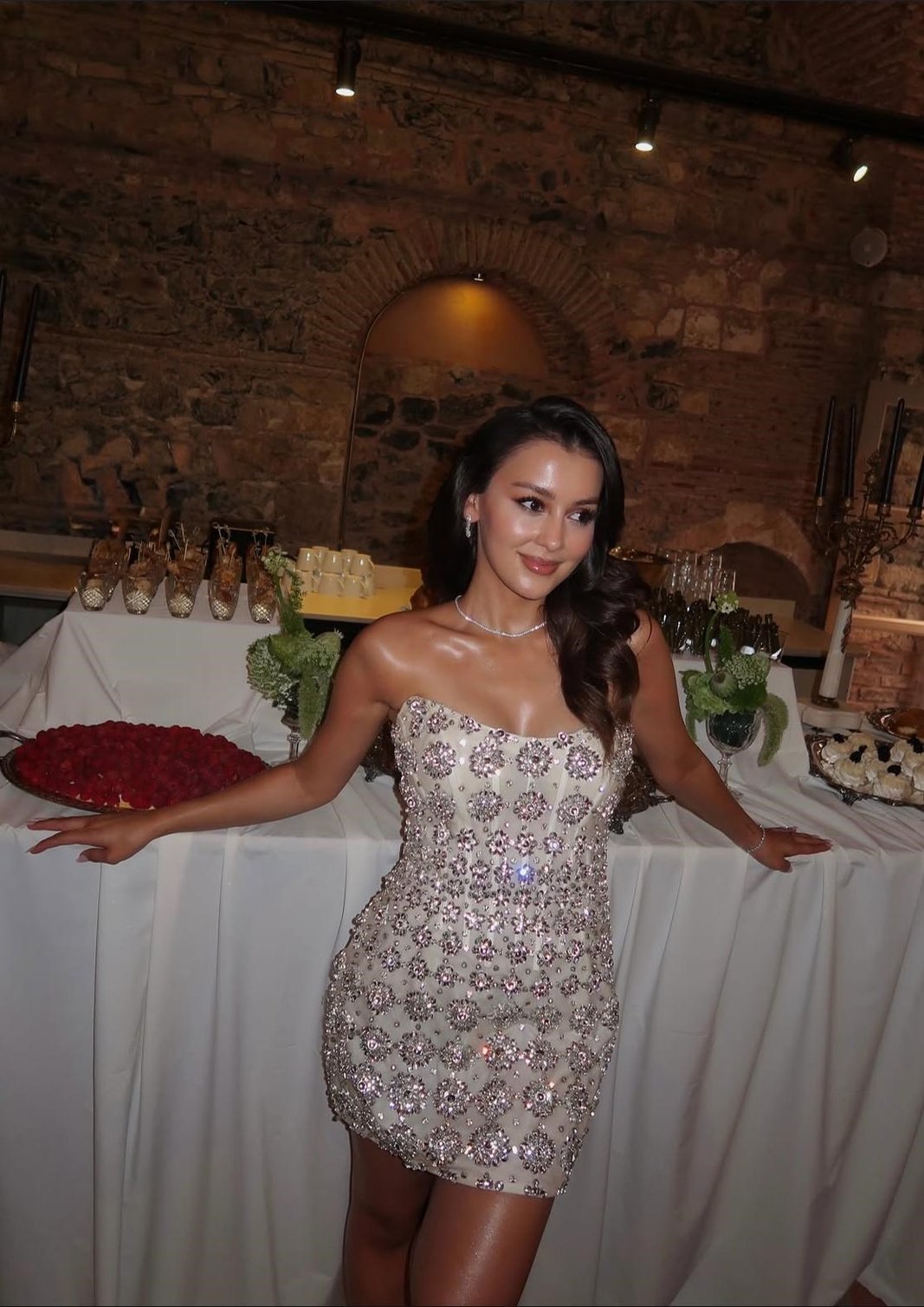 Asena Atalar Berthe — House of Zarif kiralama